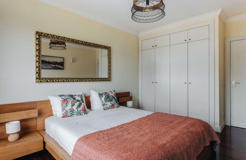 Sao Pedro da Afurada Apartment | Spacious 1BR with Parking in Quiet Area