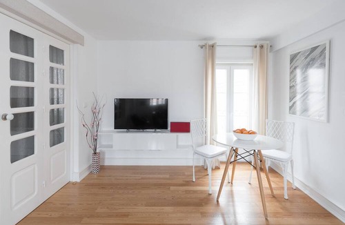 Santo Estevao Apartment | Almamater Lisbon Apartments