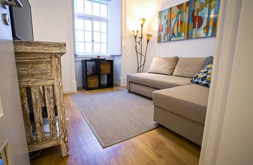 Sacramento Apartment | Between the Carmo and the Trinity