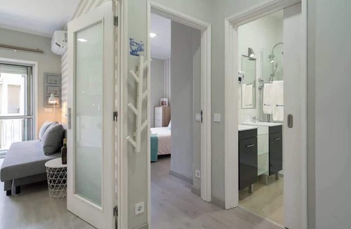 Centro / Baixa Apartment | Sweet Cozy Flat w/Balcony by HostWise