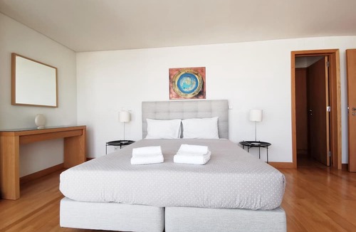 Parque das Nacoes Apartment | High Floor Apartment in Tower with Panoramic Balcony Over Rio EXPO09