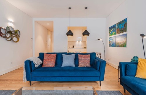 Santa Maria Maior Apartment | Downtown by the River Apartment by LovelyStay