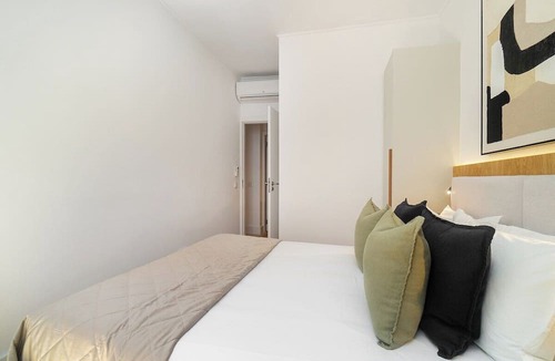 Encarnacao Apartment | Steps from Lisbon’s Best Bars, Cafés & Culture