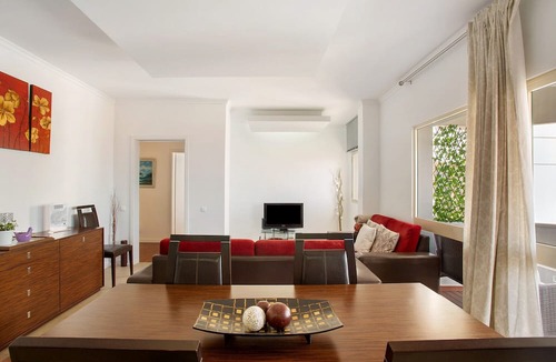 Santa Maria Maior Apartment | Apartment 'Funchal Centre Bliss - Soulful Stays' with Sea View, Shared Terrace and Wi-Fi