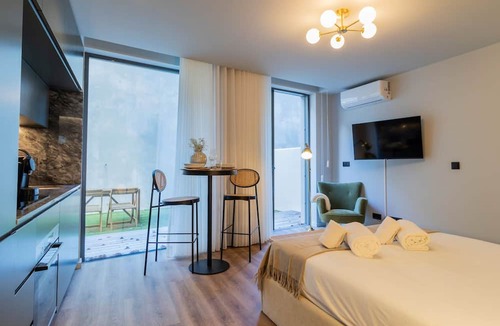 Mafamude Apartment | RUAH A - Amazing Studio by LovelyStay