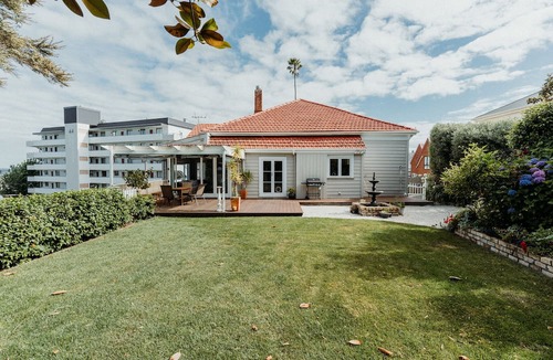 Mount Eden House | View 14 - Spacious villa in the heart of Mt Eden - sleeps 10 guests