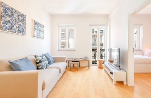 Penha de Franca Apartment | GuestReady - Bright and Cosy 2BR Lisbon Flat