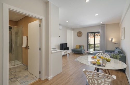 Sao Pedro Apartment | In the Funchal city center, Santa Luzia III