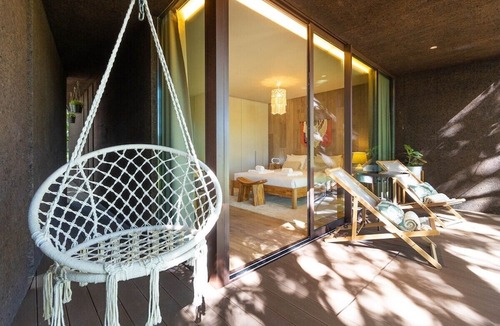 Barroselas House | Tree Retreat Bungalow | Private Garden & Pool