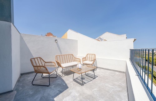 Lisbon Old Town Apartment | Sunny Lisbon Apartments by SoulPlaces