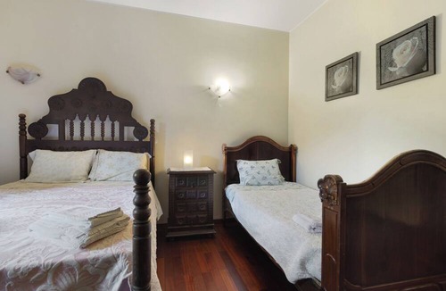 Amares Apartment | Room 'Quarto 1 - Quinta Da Ataíde' with Mountain View, Shared Pool and Wi-Fi