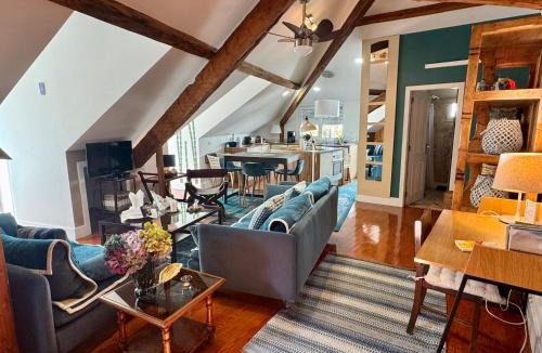 Sao Paulo Apartment | Studios with Mezzanine Rua da Moeda