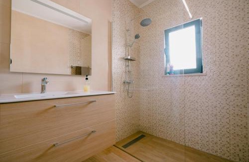 Charneca House | Casas Caiado Two Houses with swimming POOL