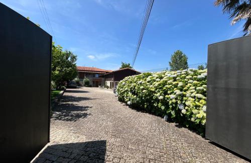 Guimaraes Hotel | Bergui Guesthouse - Em Guimarães desde 2017