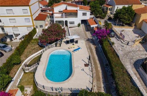 Zambujal Villa | Vivenda Verivitor - Saltwater Pool, Garden, BBQ & Tennis Court