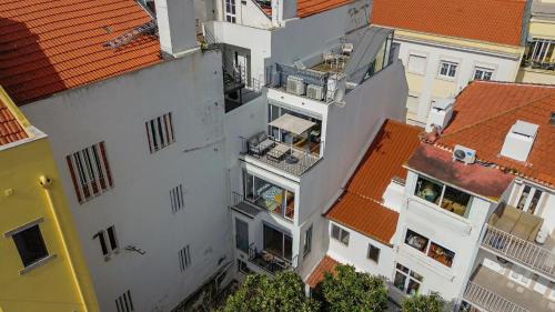 Santa Engracia Apartment | Barbadinhos Apartments in Lisbon Historic Neighborhood