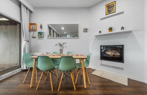 Oliveira do Castelo Apartment | Castelo Point - 2BR Luxe Apartment in the Heart of Guimarães