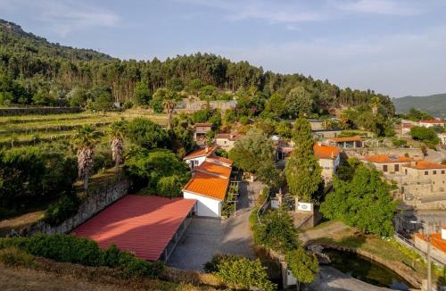 Barroselas Villa | Fountain Retreat I Pool & Sports Escape