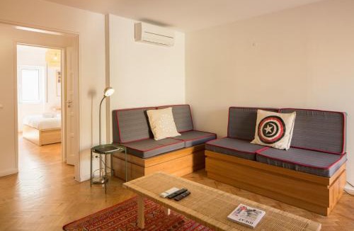 Santa Engracia Apartment | Stylish Home With Private Patio by LovelyStay