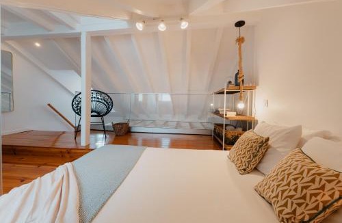 Santa Maria Maior Apartment | Historic Castle Mezzanine steps from the Entrance by NestAtLisbon