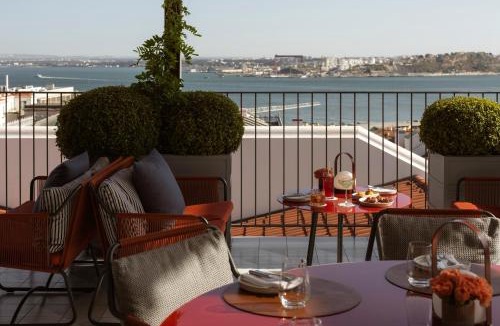 Encarnacao Hotel | Bairro Alto Hotel - The Leading Hotels of the World