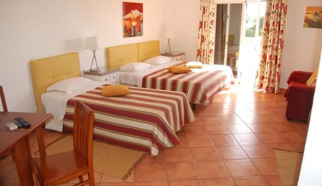 Canavial I & II Apartments