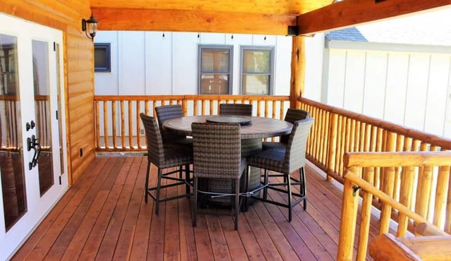 Village Hideaway with Fire Pit in Big Bear Lake