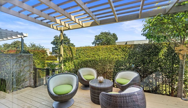 Central Haven - Stonefields Holiday Townhouse in Auckland