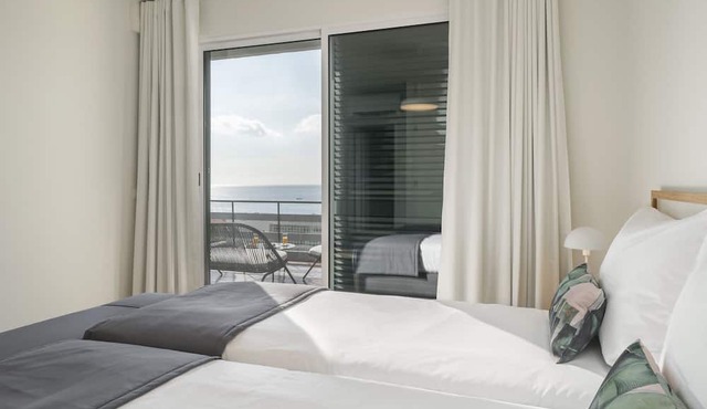 Duplex in the tourist area, with sea view - Lido I