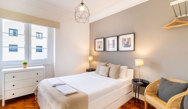 Cozy Downtown Avenue 3D by Central Hill