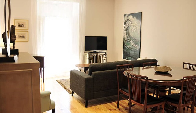 Two-bedroom apartment with air conditioning in the center of Setúbal