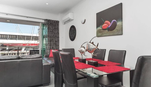 A Guest Favourite on Princes Wharf — Harbour Views in Auckland