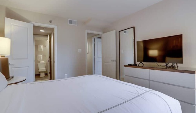 Sojourn | Courtland Towers in Arlington