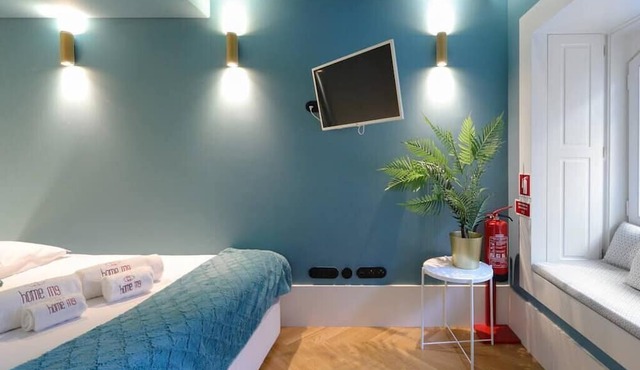 HM - Infante Riverside Apartment B