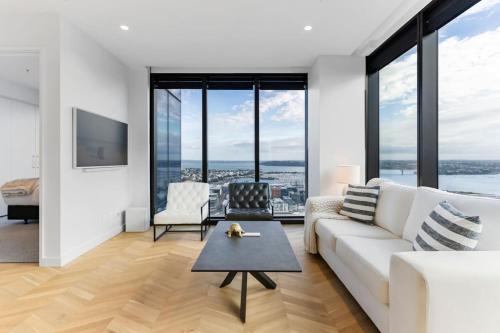 Luxury 2BR Apartment on Albert